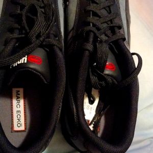 Men's shoes unltd by Marc ecko